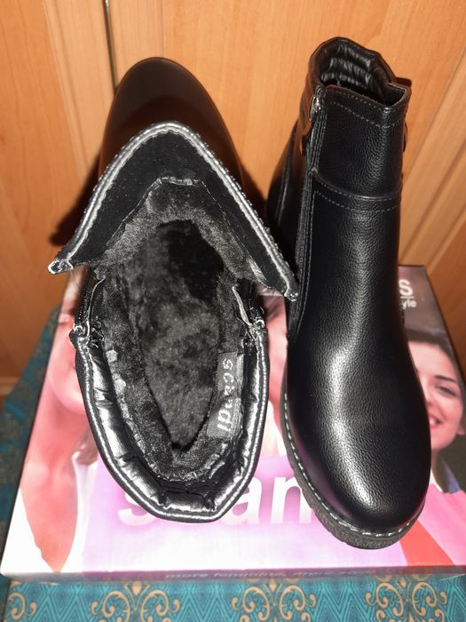 Ботинки зимові жіночі