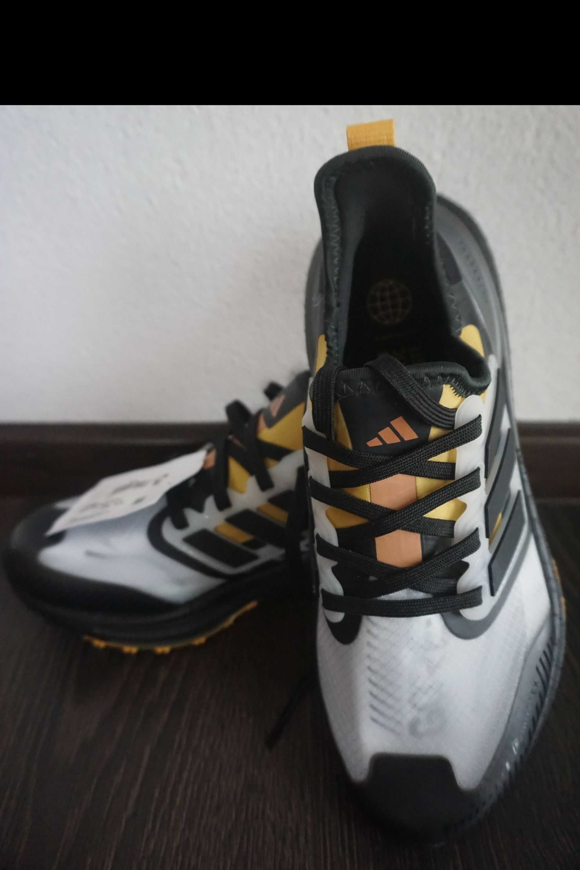 Adidas Ultraboost Light GTX