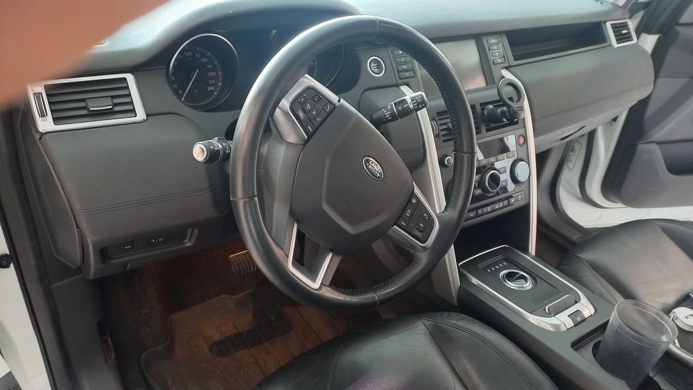 Ленд Ровер Діскавері Спорт