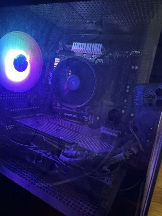 Komputer Gamingowy Ryzen 5 3600X / RTX 2060 Super / 16GB / SSD M.2