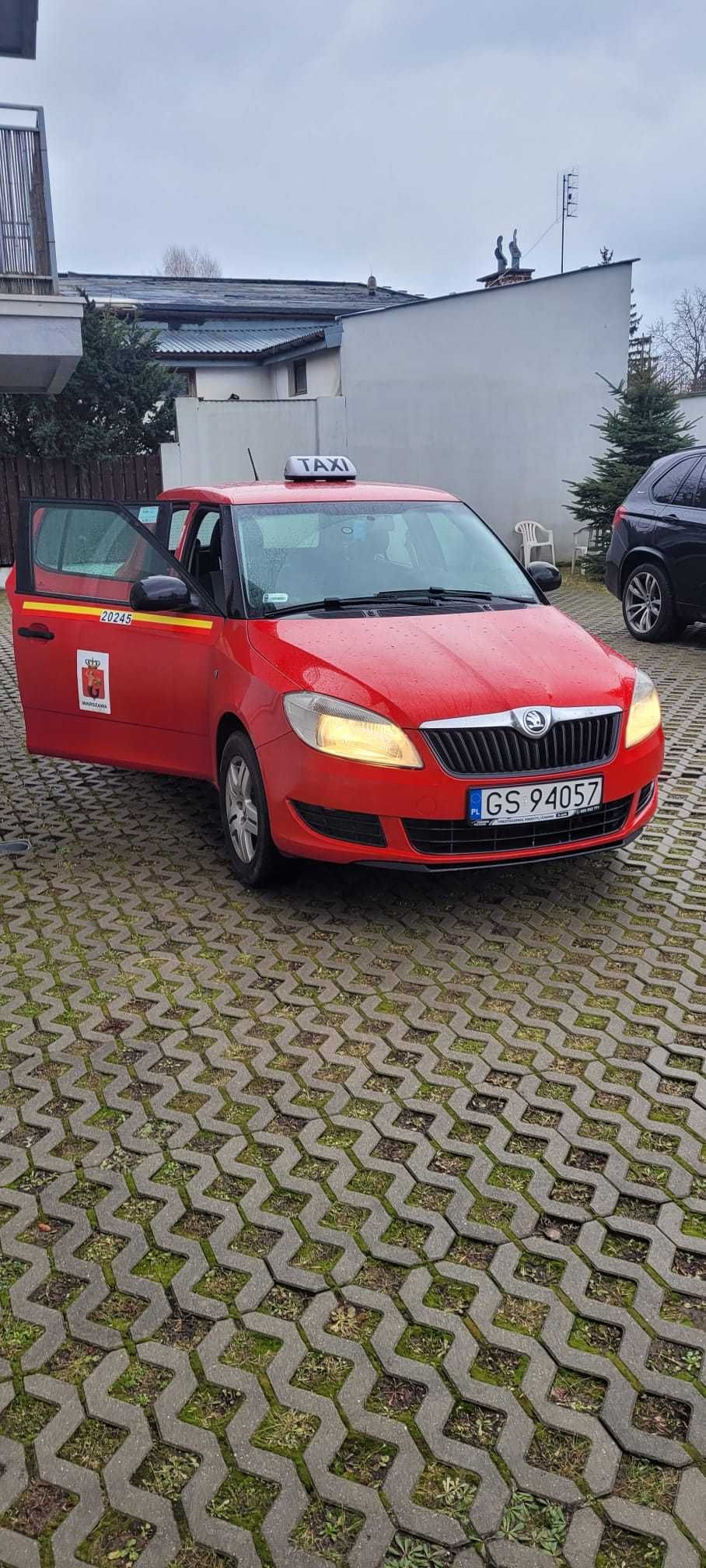 Skoda Fabia TAXI, kierowca Uber, Bolt, FreeNow, wynajem rozliczenie