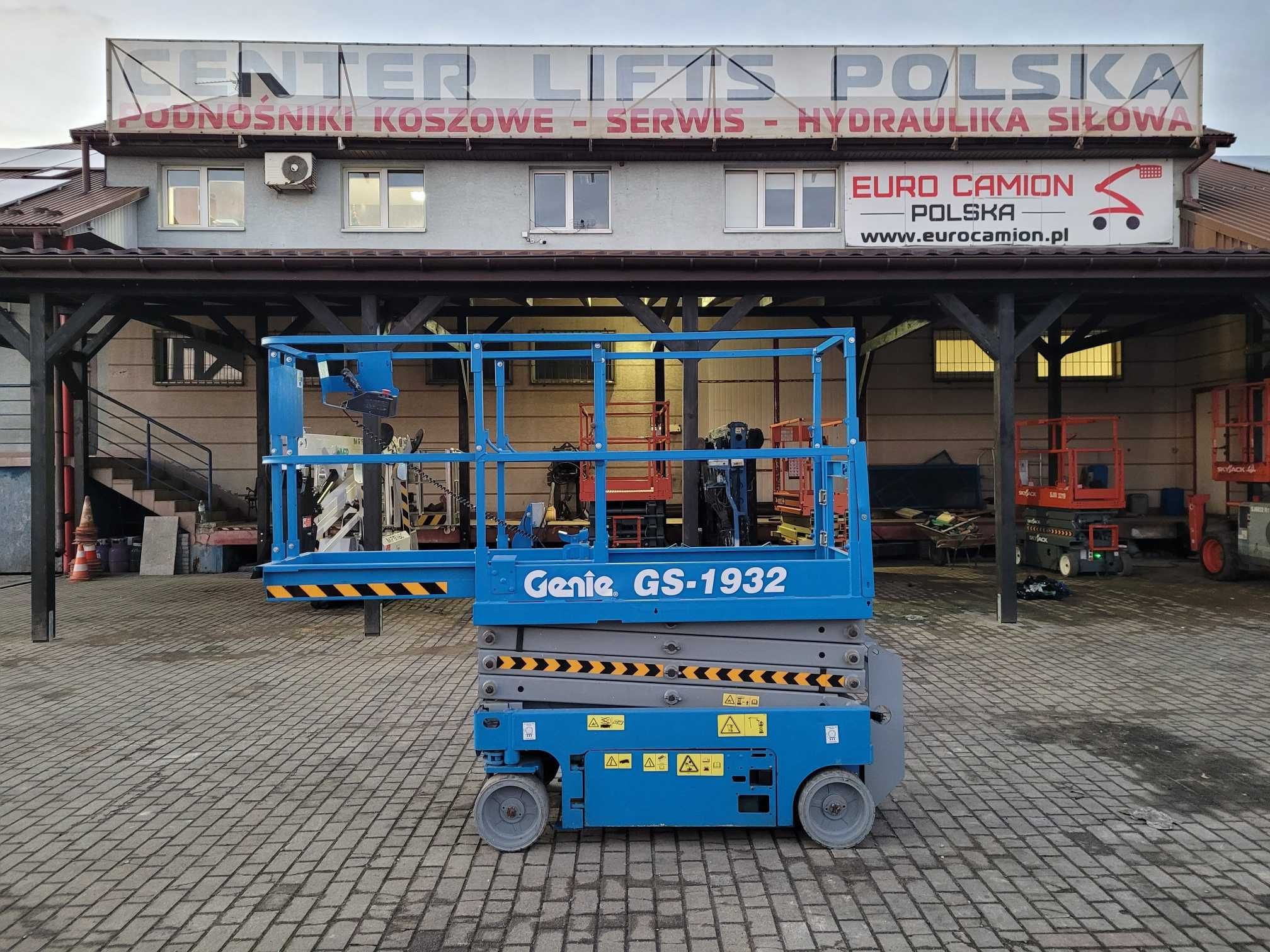 Genie GS-1932 - 2014r samojezdny nożycowy zwyżka 8 m mini kompakt jlg