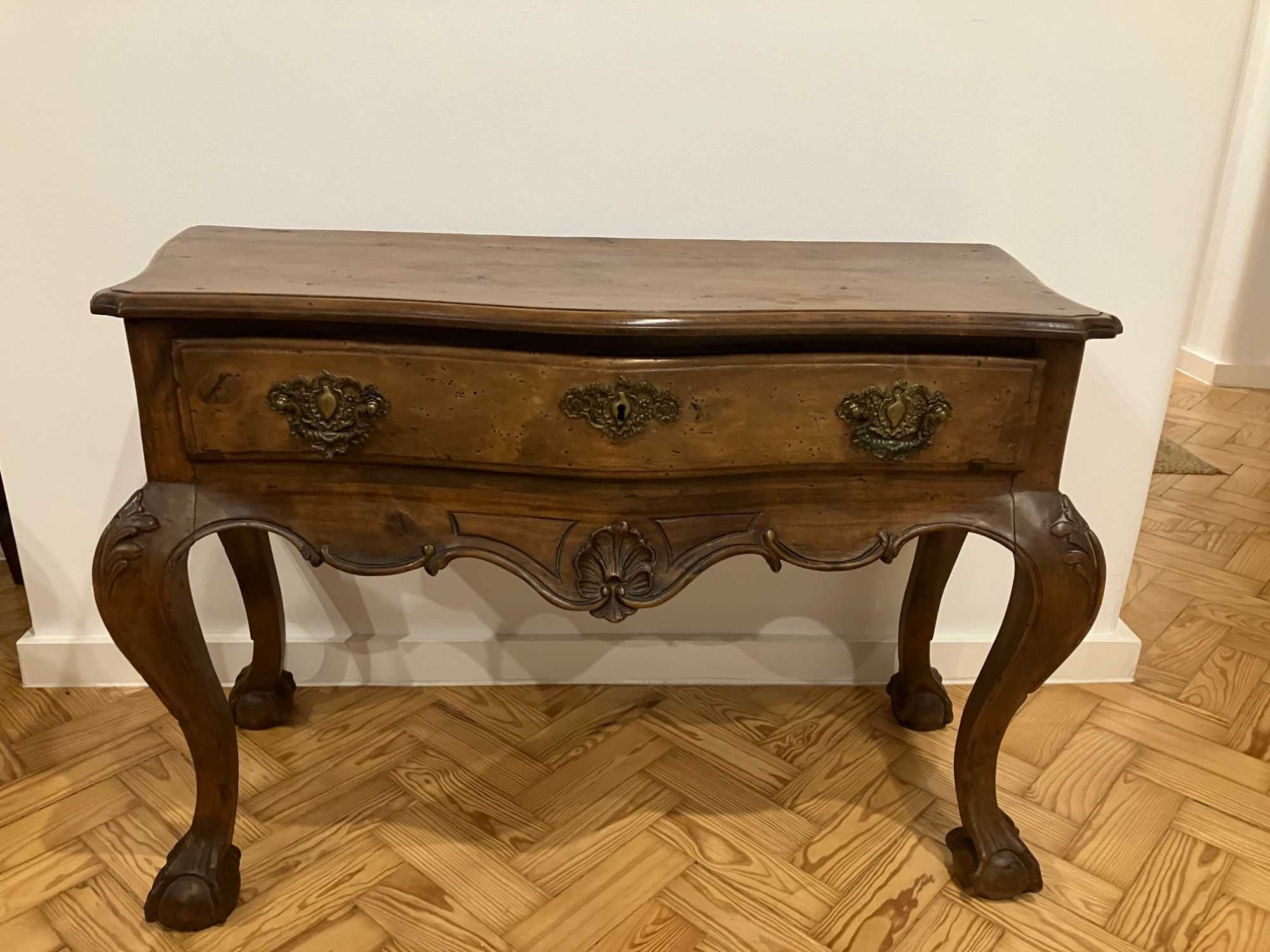 Cómoda antiga D. José, estado impecável 91x38x61