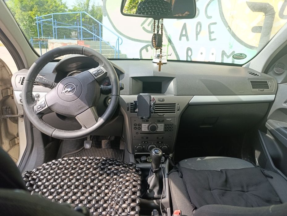 Продаж Опель Астра Н (2006)