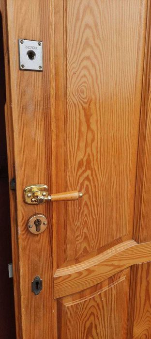 Drzwi drewniane zewnętrzne lewe bez futryny