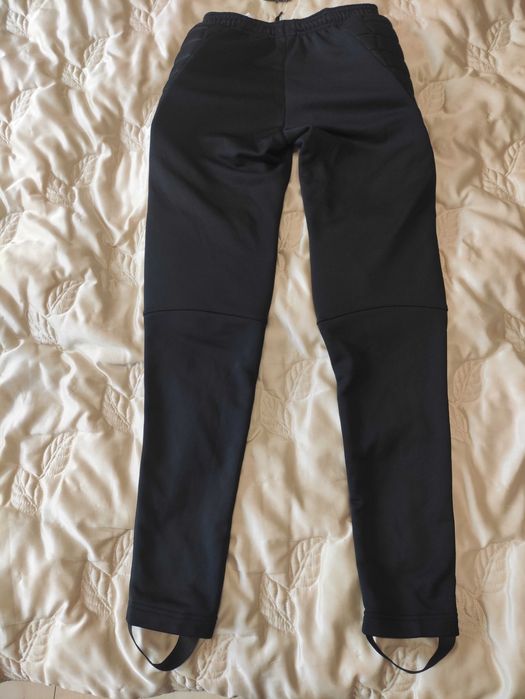 Chłopięce spodnie dresowe bramkarskie Nike  Dri-Fit r. 147-158 cm nowe