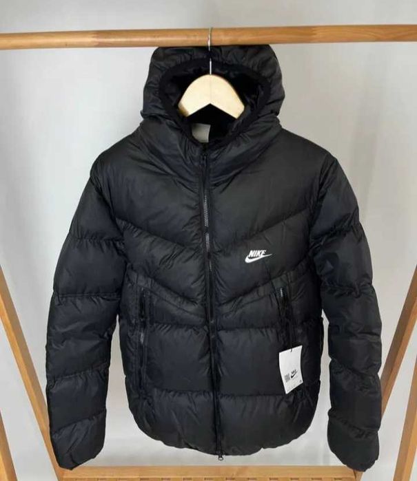 Nowe kurtka Nike Storm-Fit