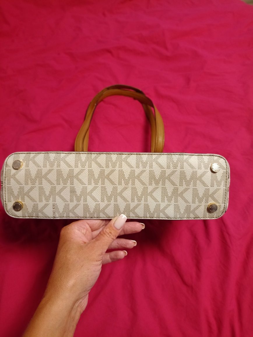 Torebka Michael Kors wanilia monogram 35x26x10