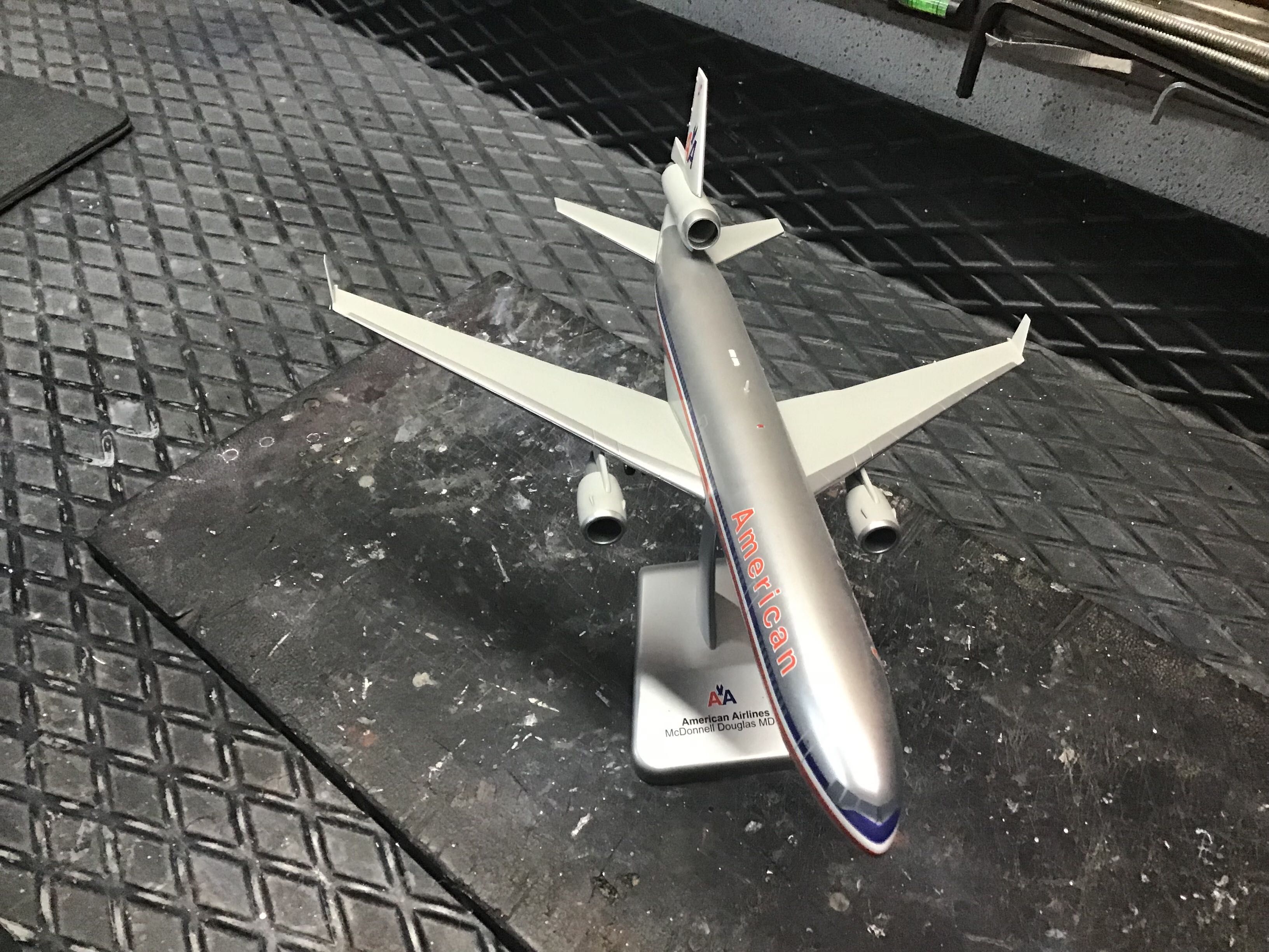 Avião MD-11 da American Airlines na escala 1:200