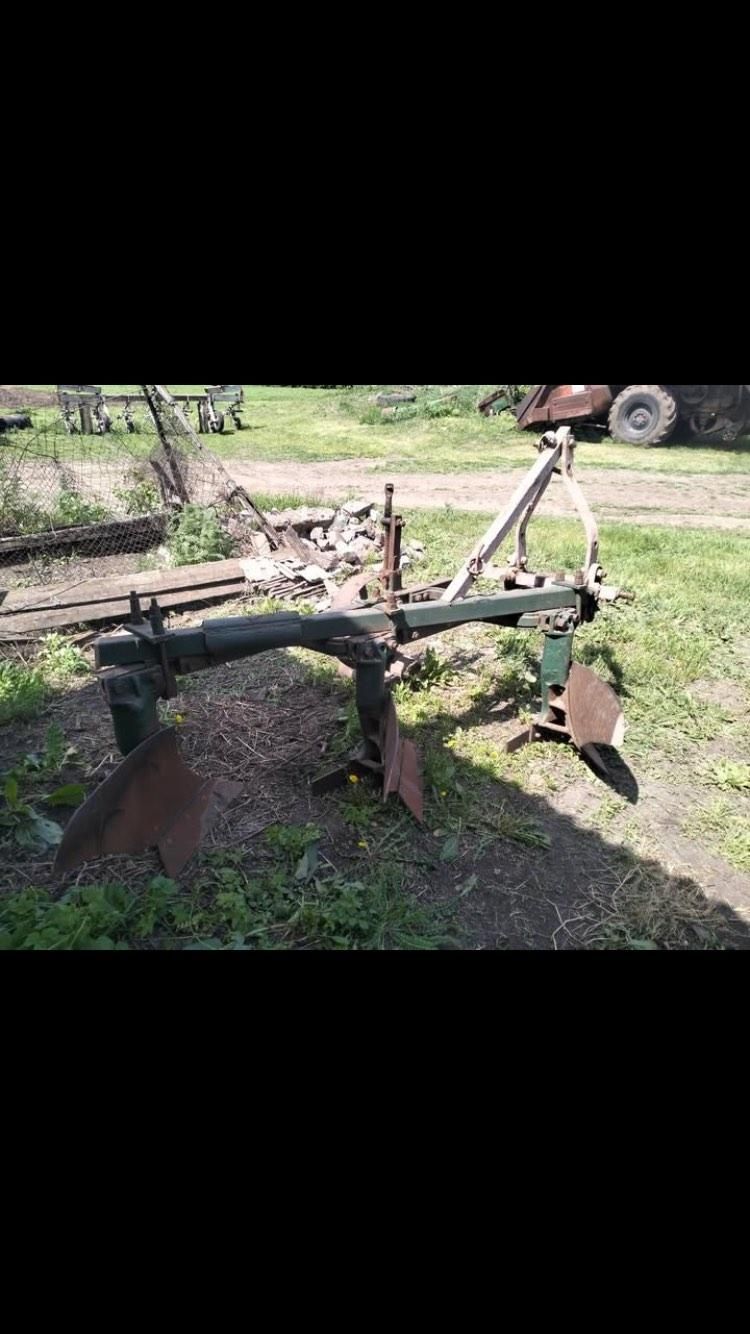 Продам плуг 3х корпусный