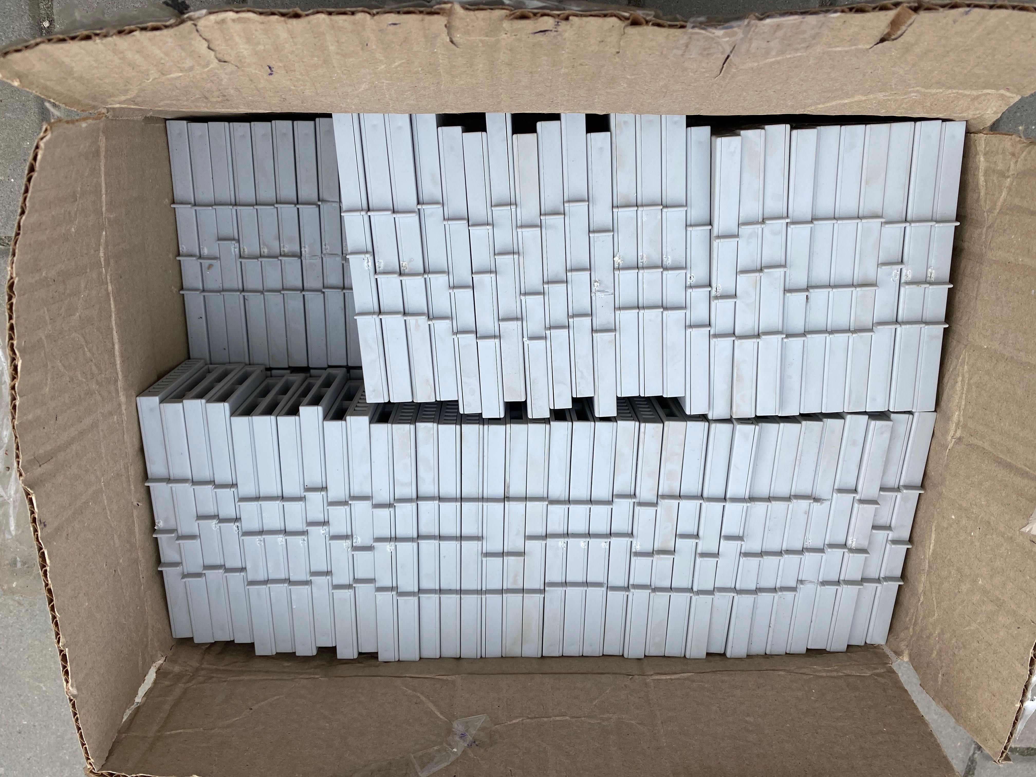 Вентиляційні коробочки EOC світло-сірі 130 шт