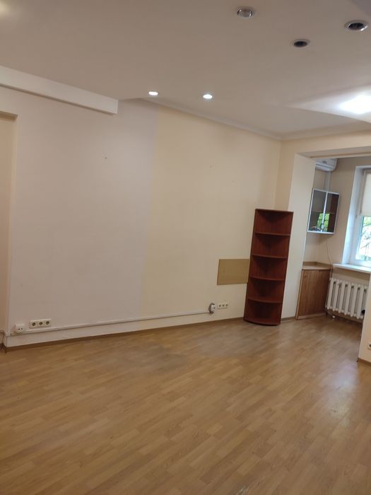 Здам 22кв.м, вхід з фасаду, Драгоманова,Позняки