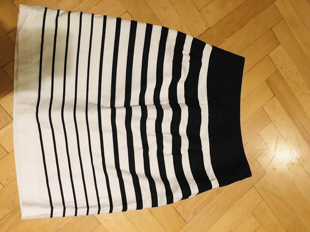 Spodnica s xs swieta elegancka czarna biala