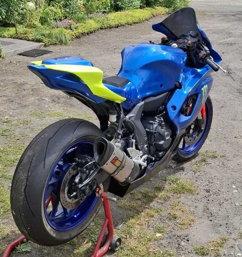 Na Tor Yamaha R7 2024r.