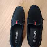 Nowe buty dla chłopca