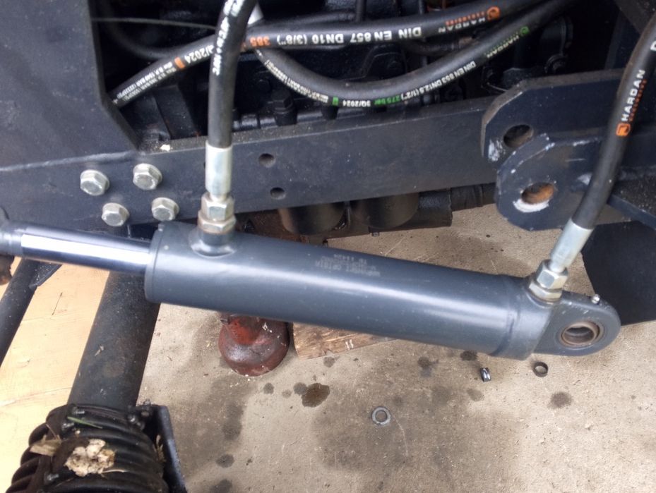 Siłownik wspomagania c 385 Waryński 63 32