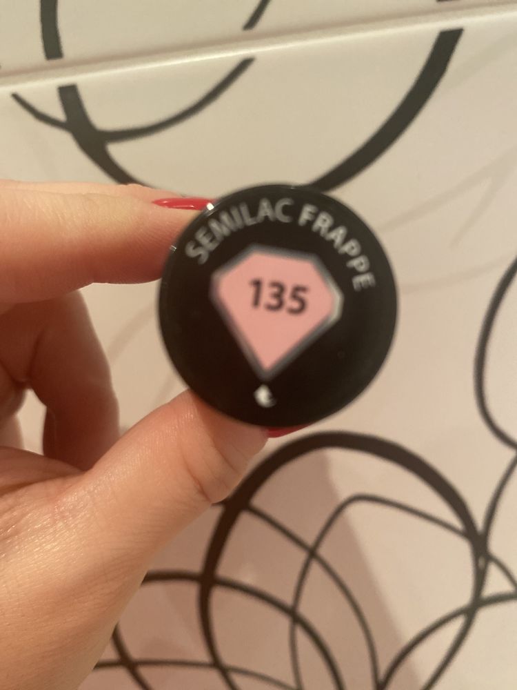 Lakier hubrydowy Semilac FRAPPE nr 135 odcien beżowy nude UV
