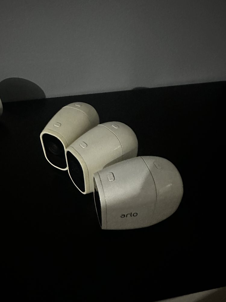 Arlo camaras+ Hub + solar