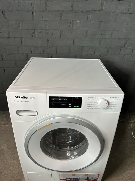 Пральна машина Miele WWE660 WCS
