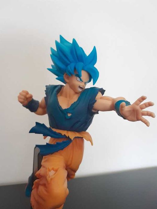Figura Dragon Ball Super: Super Saiyan Blue Goku Ultimate Soldiers.