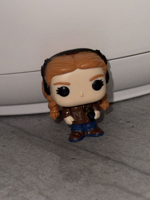 Фігурки дивні дива кіндер джой обмін