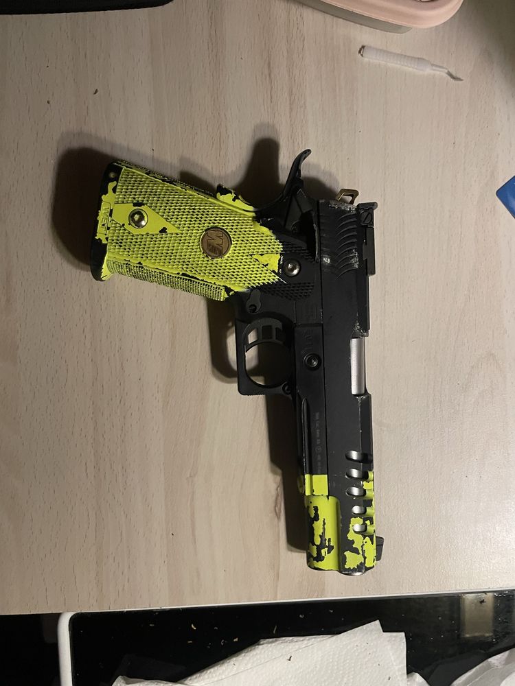 Vendo ou troco Hi capa 5.1 we airsoft