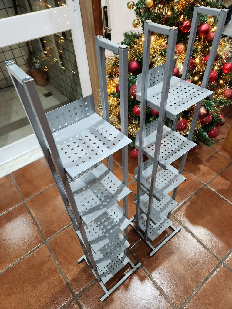 Estantes porta-cds