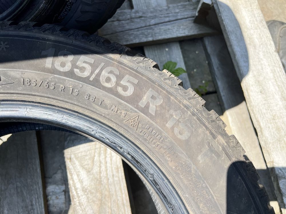 4xopona zimowa SEMPERIT w rozmiarze 185/65 R15