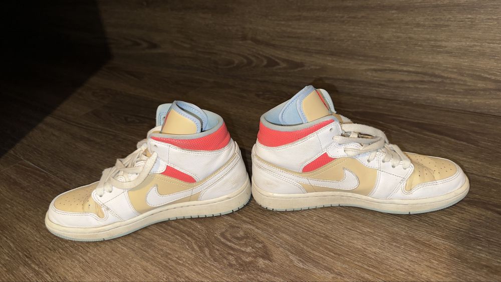 Air Jordan 1 Mid SE оригінал | US 8.5 / EUR 40.5 | Б/в