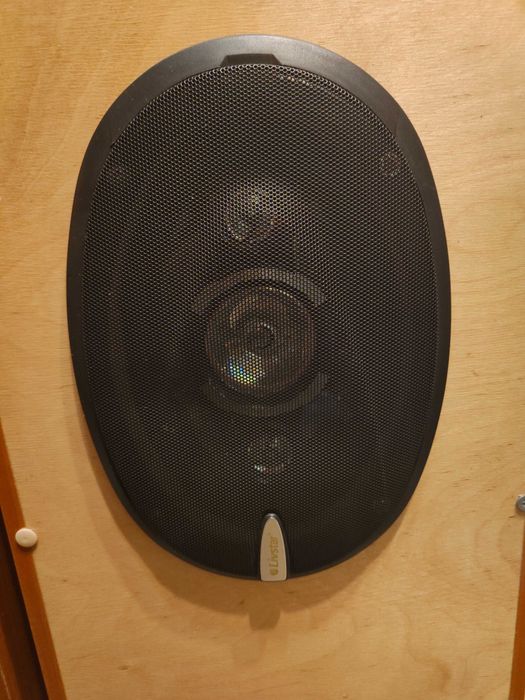 Kolumny głośnikowe, inw