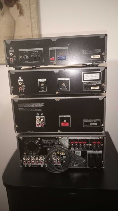 Aparelhagem Som, com móvel, marca Sony RDS EON, Modelo MHC-EX100AV.