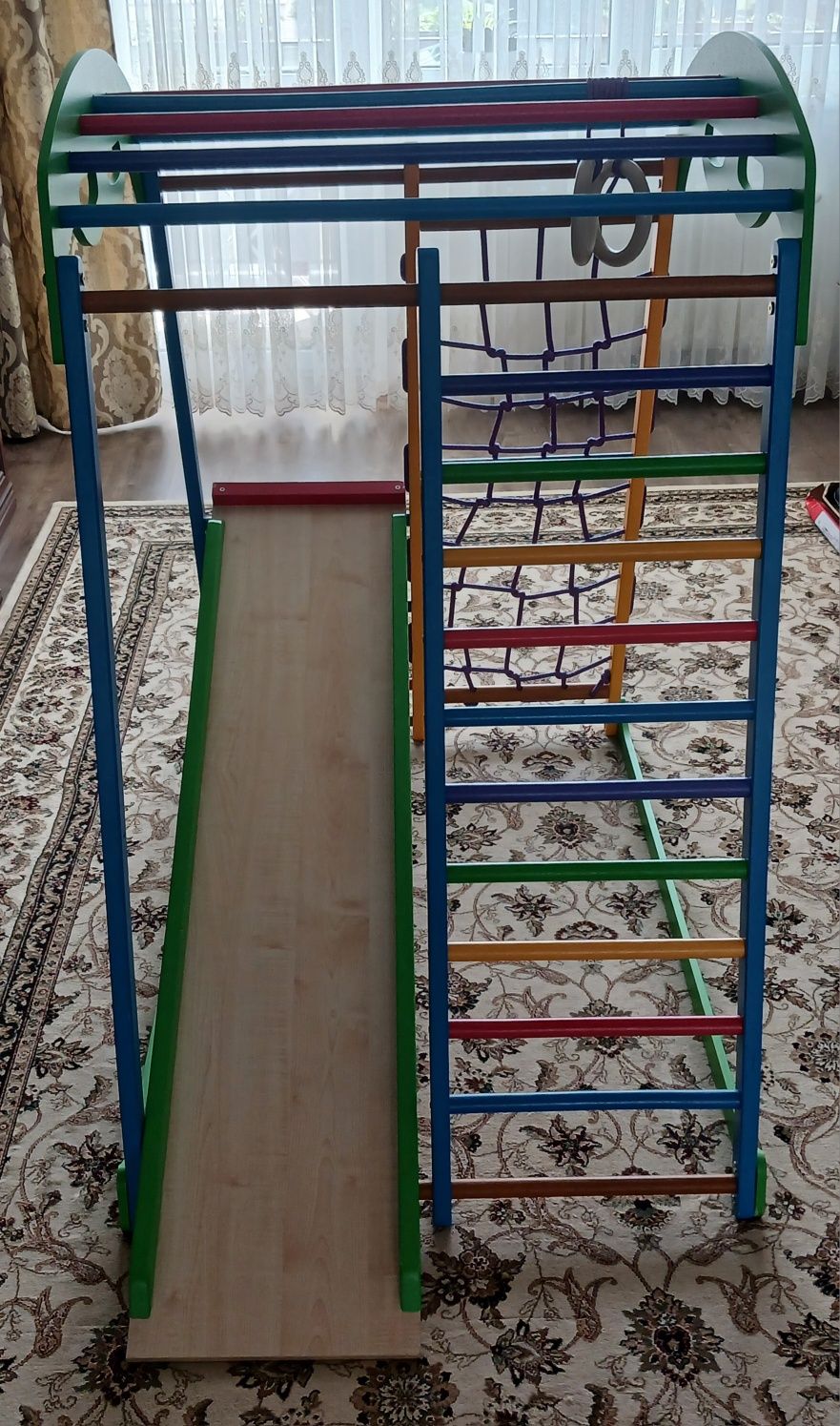 Дитячий спортивний комплекс