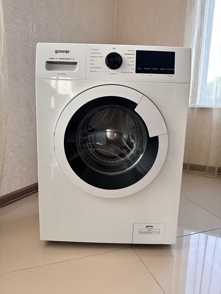 Вузька пральна машина AEG , Gorenje