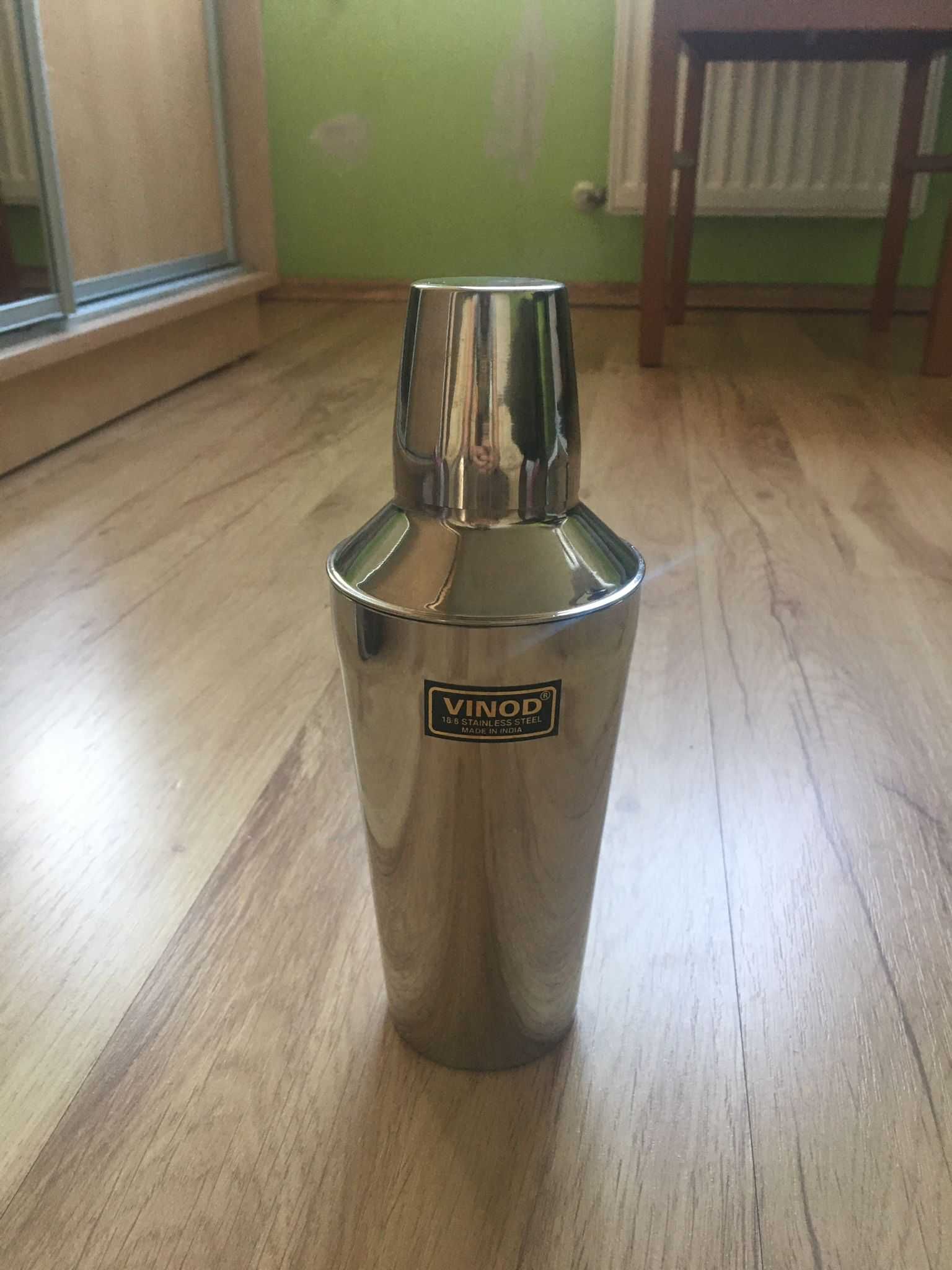 Cocktail shaker nowy