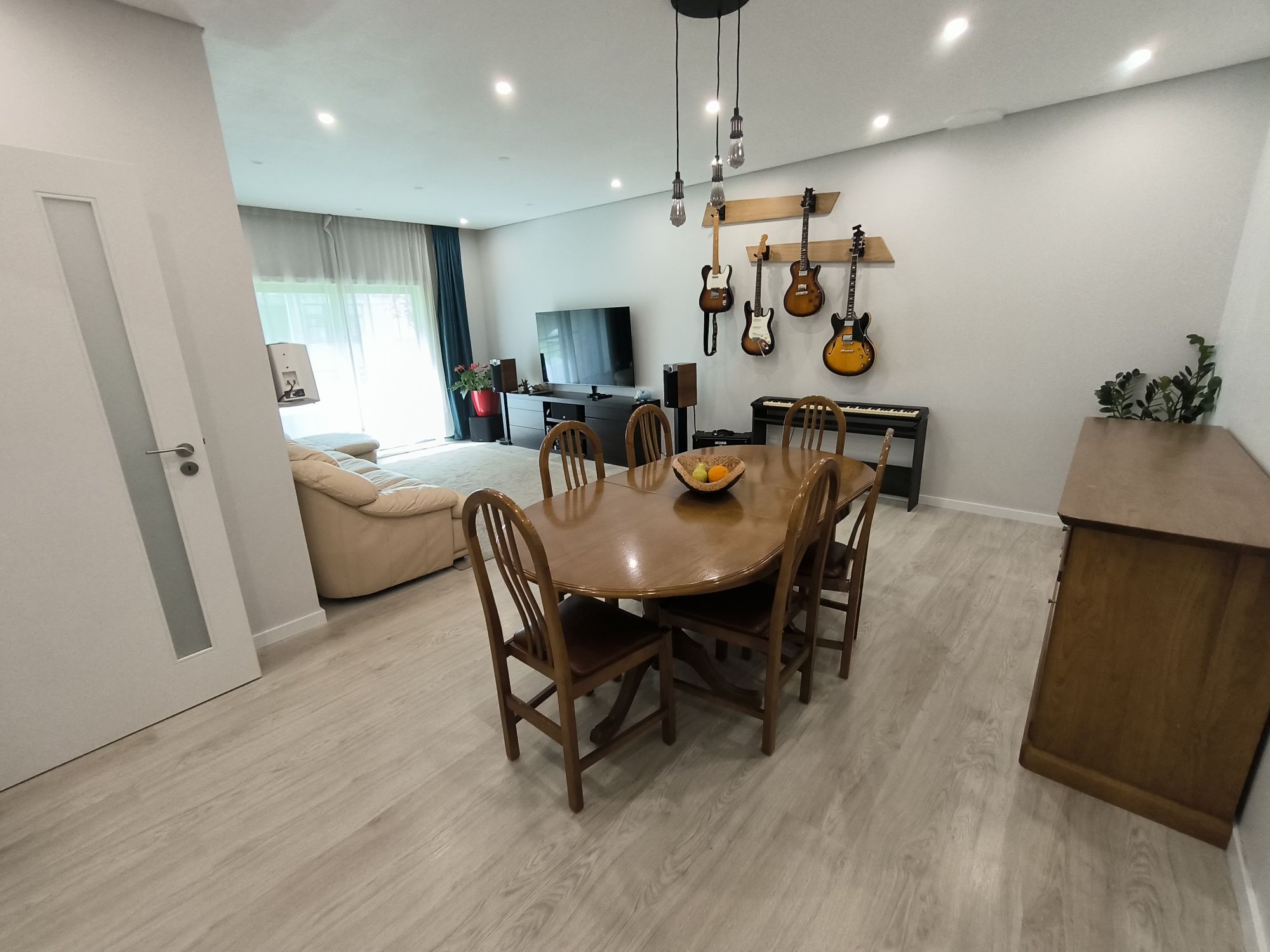 Reservado - Apartamento T2 c/ suite, varanda,  Lugar de garagem e arru