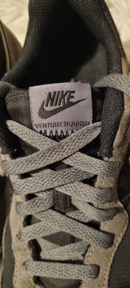 Nike Venture Runner rozmiar 41