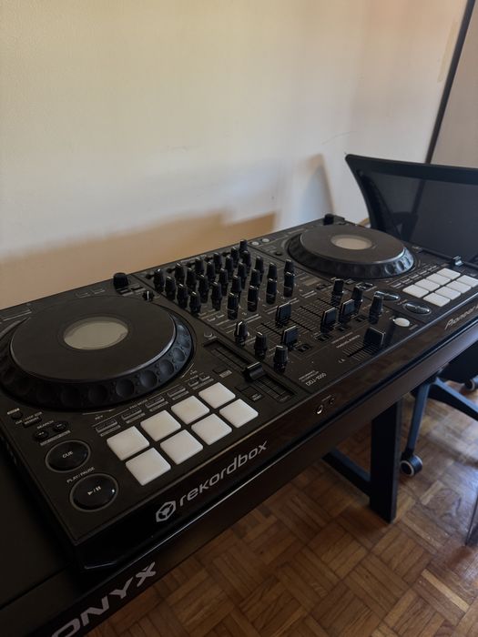 Pionner Ddj 1000 com proteçao + Mesa Vonyx