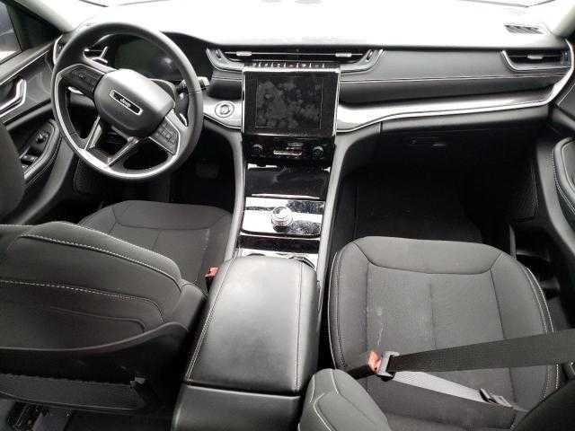 2023 Jeep Grand Cherokee, Laredo