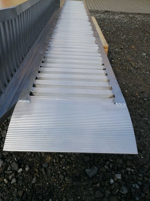 Najazdy aluminiowe do koparek, samochodów 3m/3,7T - szybka dostawa