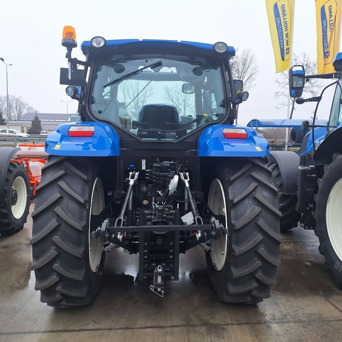 Новий трактор New Holland T-6050 127 к.с.
