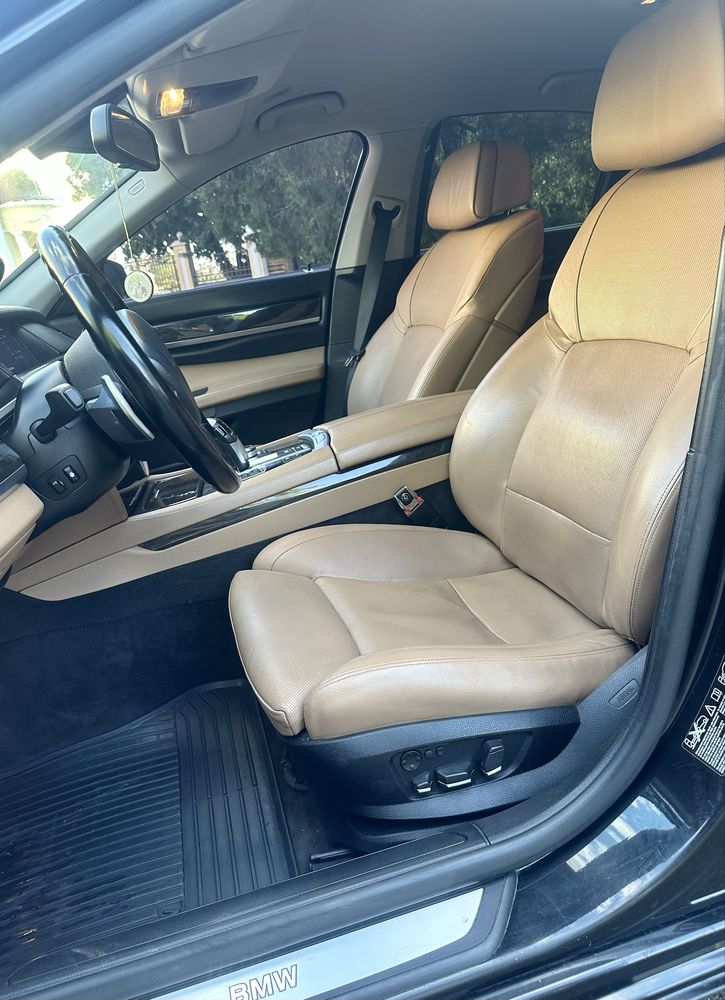 BMW 7  дизель. 740xDrive повний привід