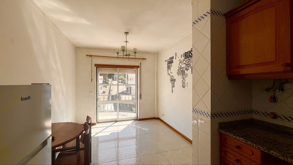 T1 Com Garagem - Av. Bissaya Barreto