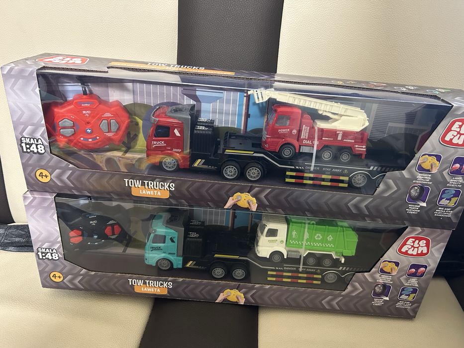 Є різні машини на пульт