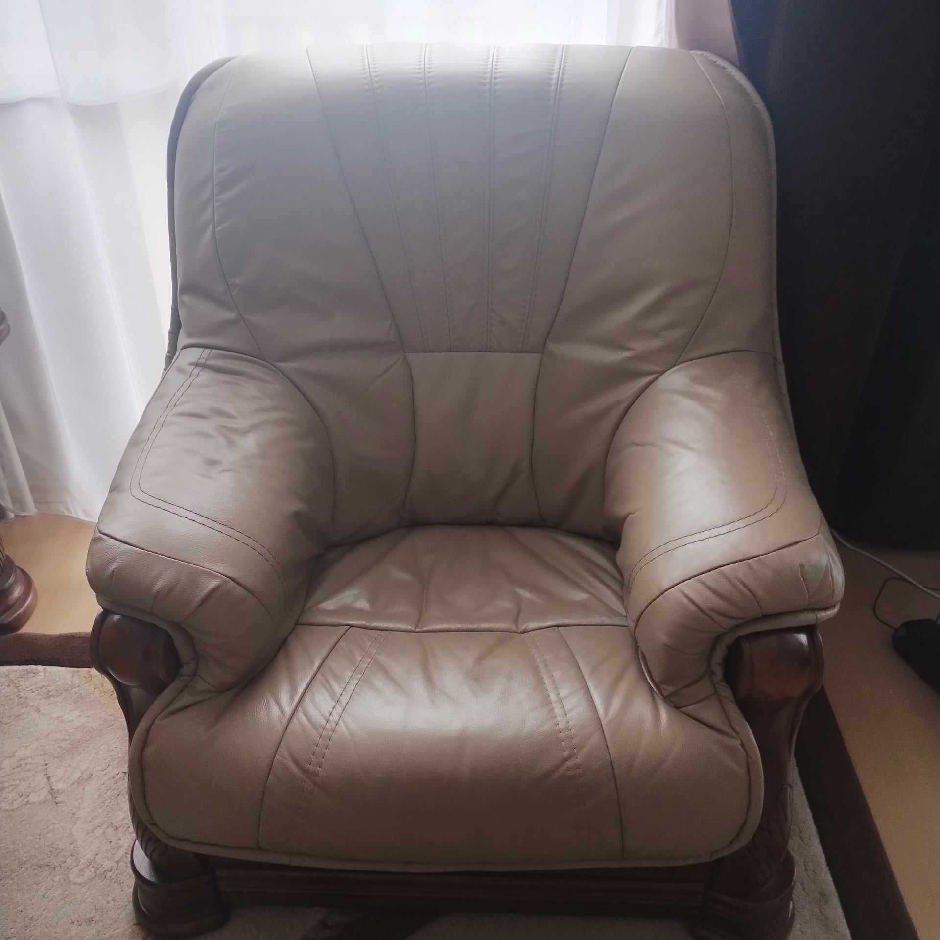 Komplet wypoczynkowy kanapa fotele ława skóra jasny beż