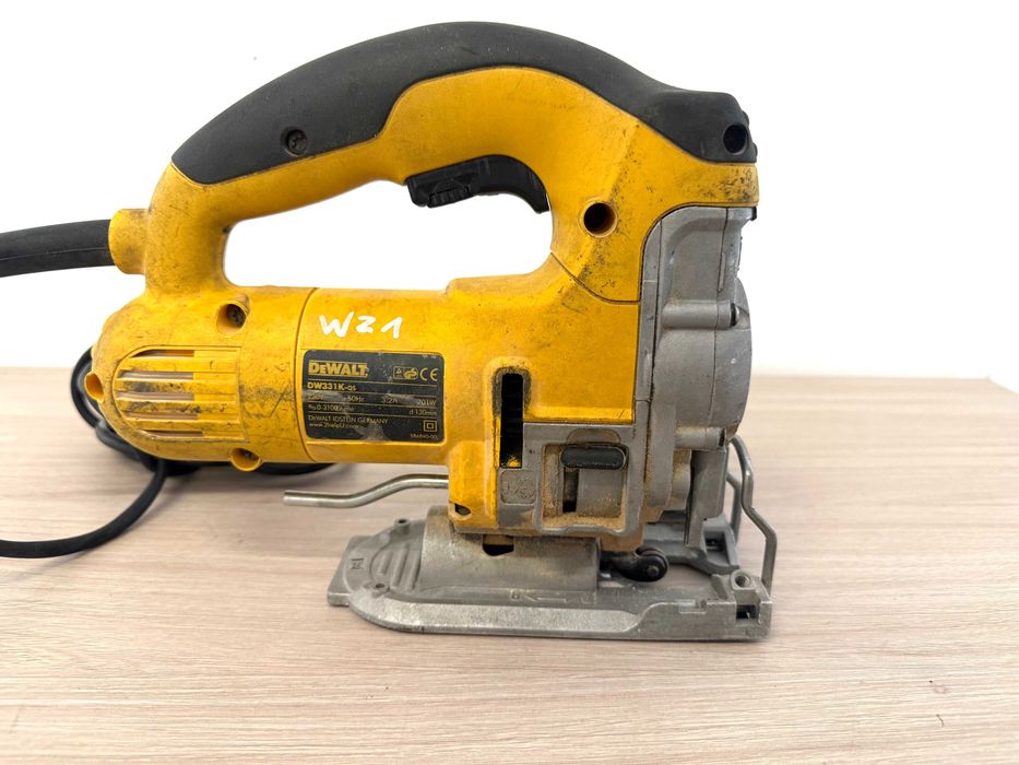 Wyrzynarka Dewalt DW331
