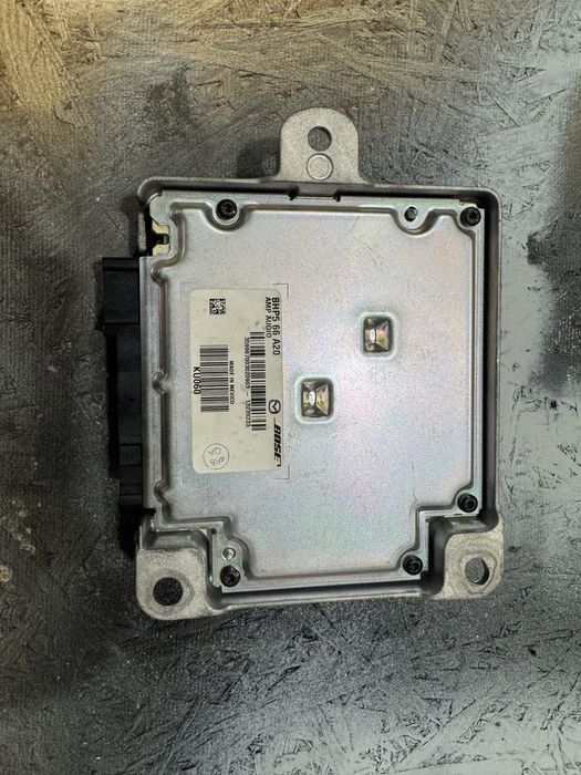 Усилитель звука Bose Mazda 3, 6 BHP5 66 A20