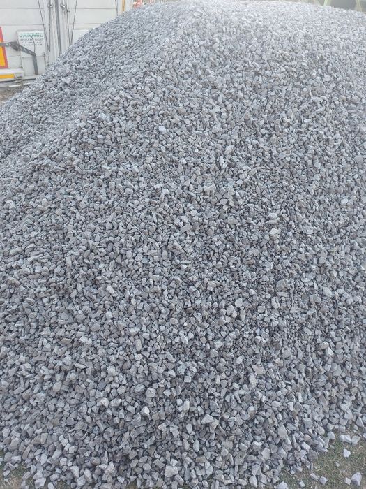 Kamień kliniec tłuczeń, piasek żwir wapno nawozowe, ziemia. TRANSPORT