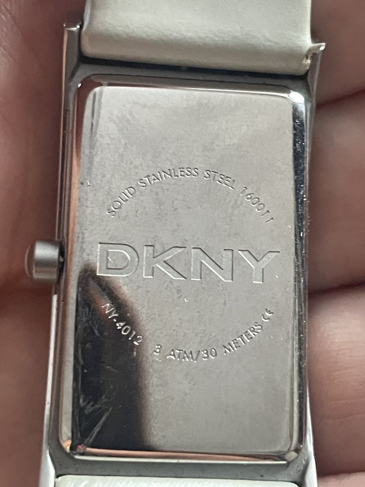 Relogio da DKNY cinzento