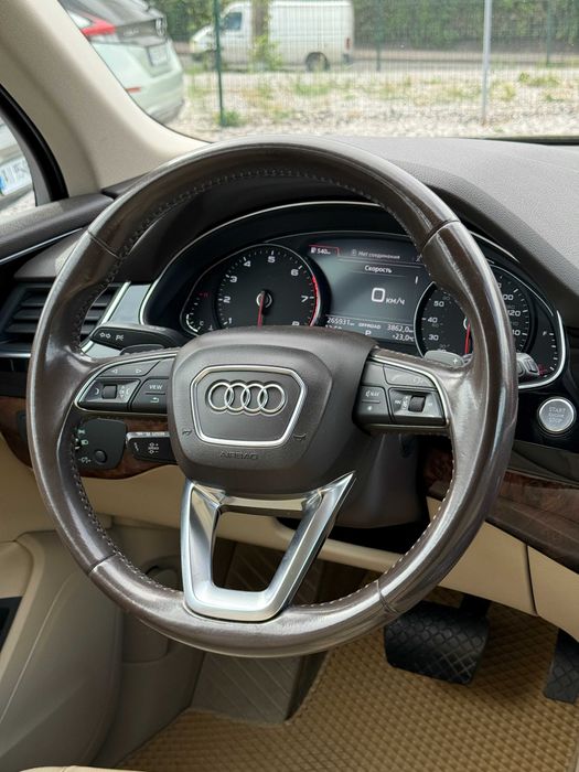 Продам Audi Q7 2017 рік можлива розстрочка,кредит!