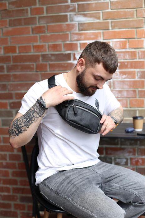 Шкіряна чоловіча сумка бананка, кожаная бананка мужская сумка барсетка